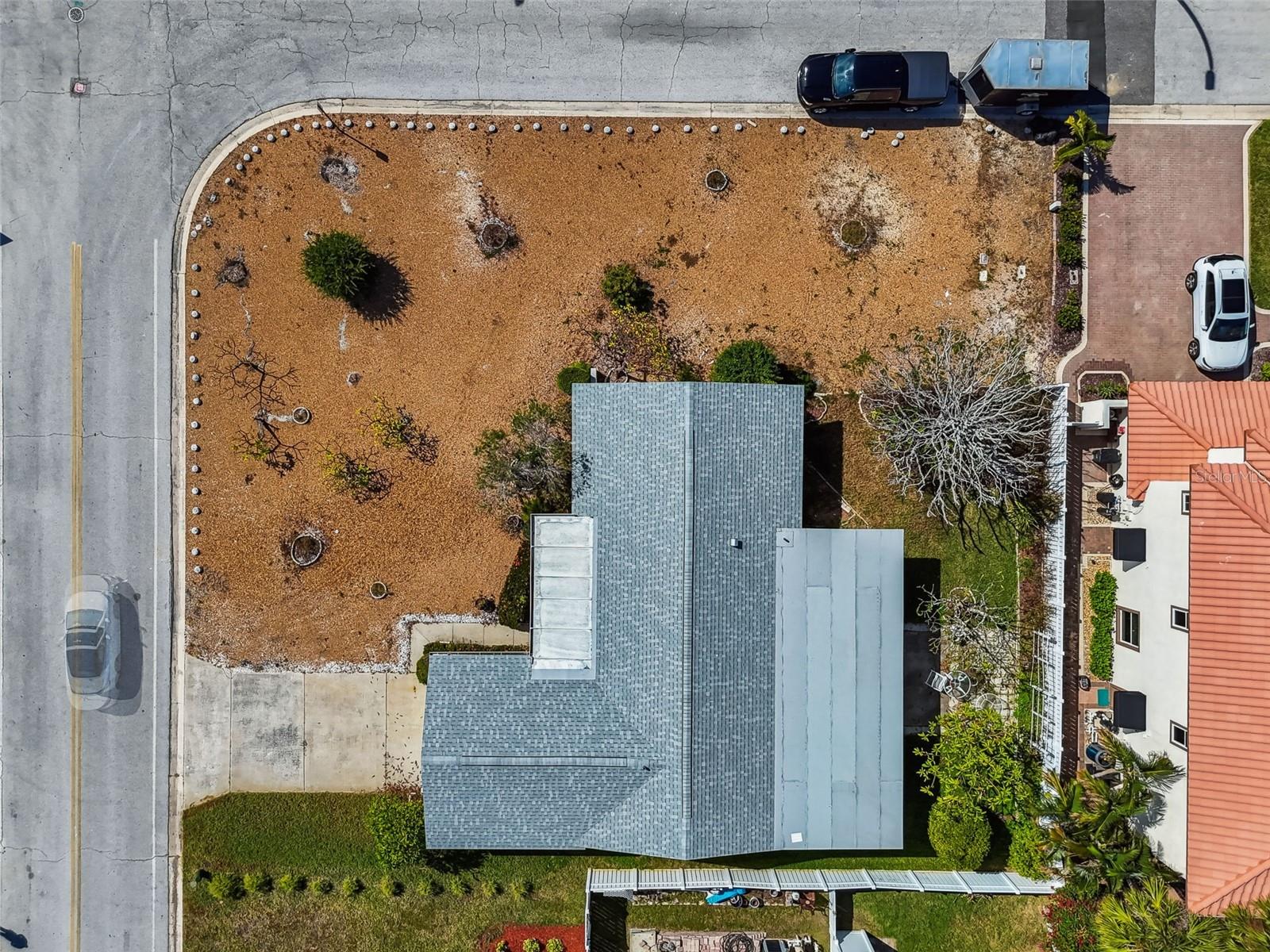 THREE PALMS POINT - Residential