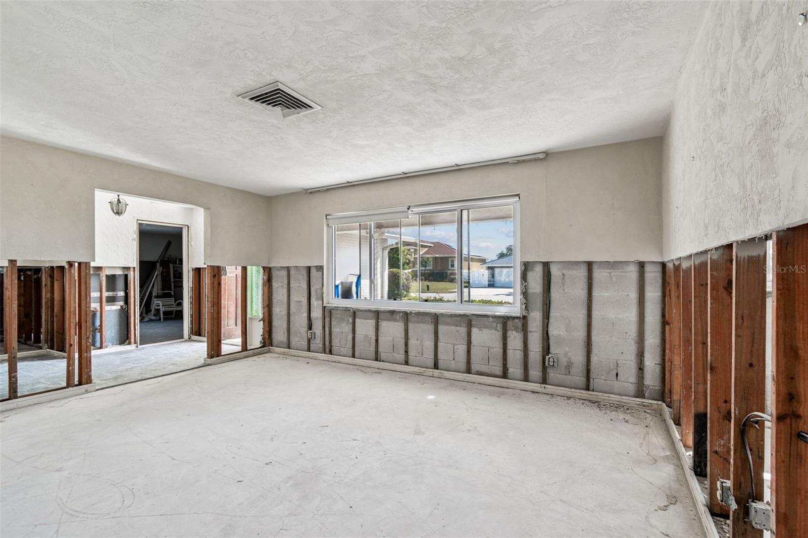 THREE PALMS POINT - Residential