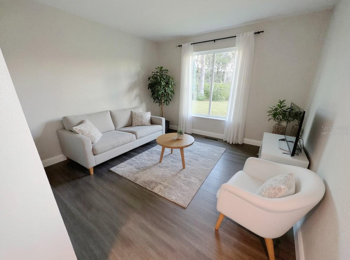 SUN N LAKE - Residential