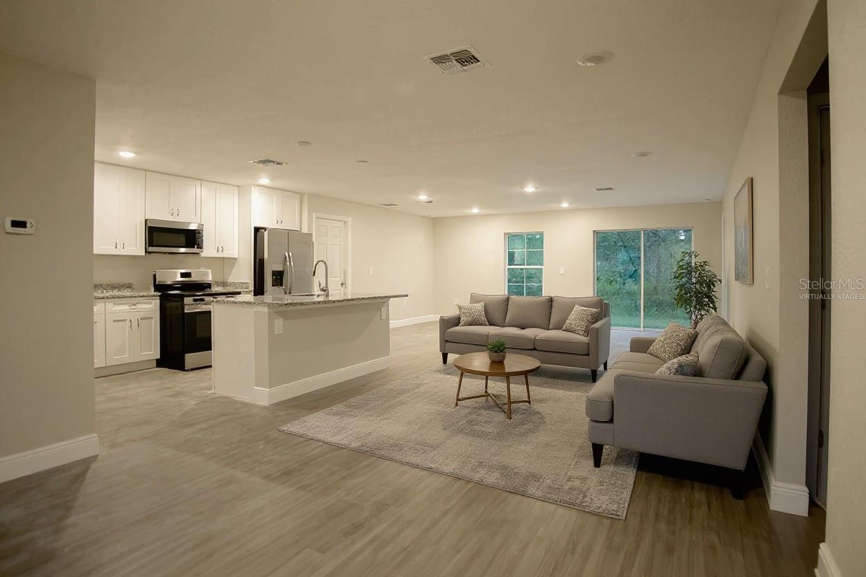 SUN N LAKE - Residential