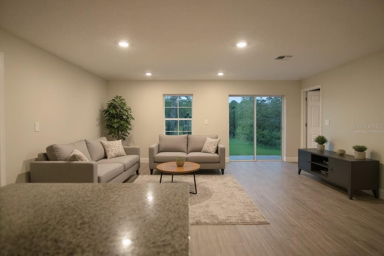 SUN N LAKE - Residential