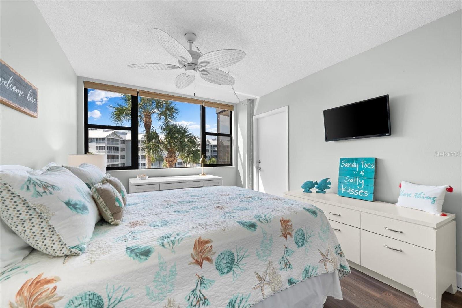 HARBOR TOWERS Y & R - Residential