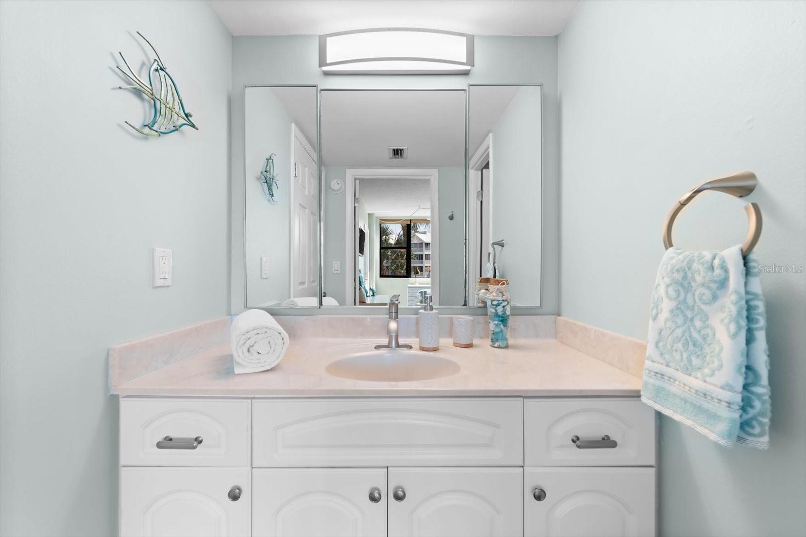 HARBOR TOWERS Y & R - Residential