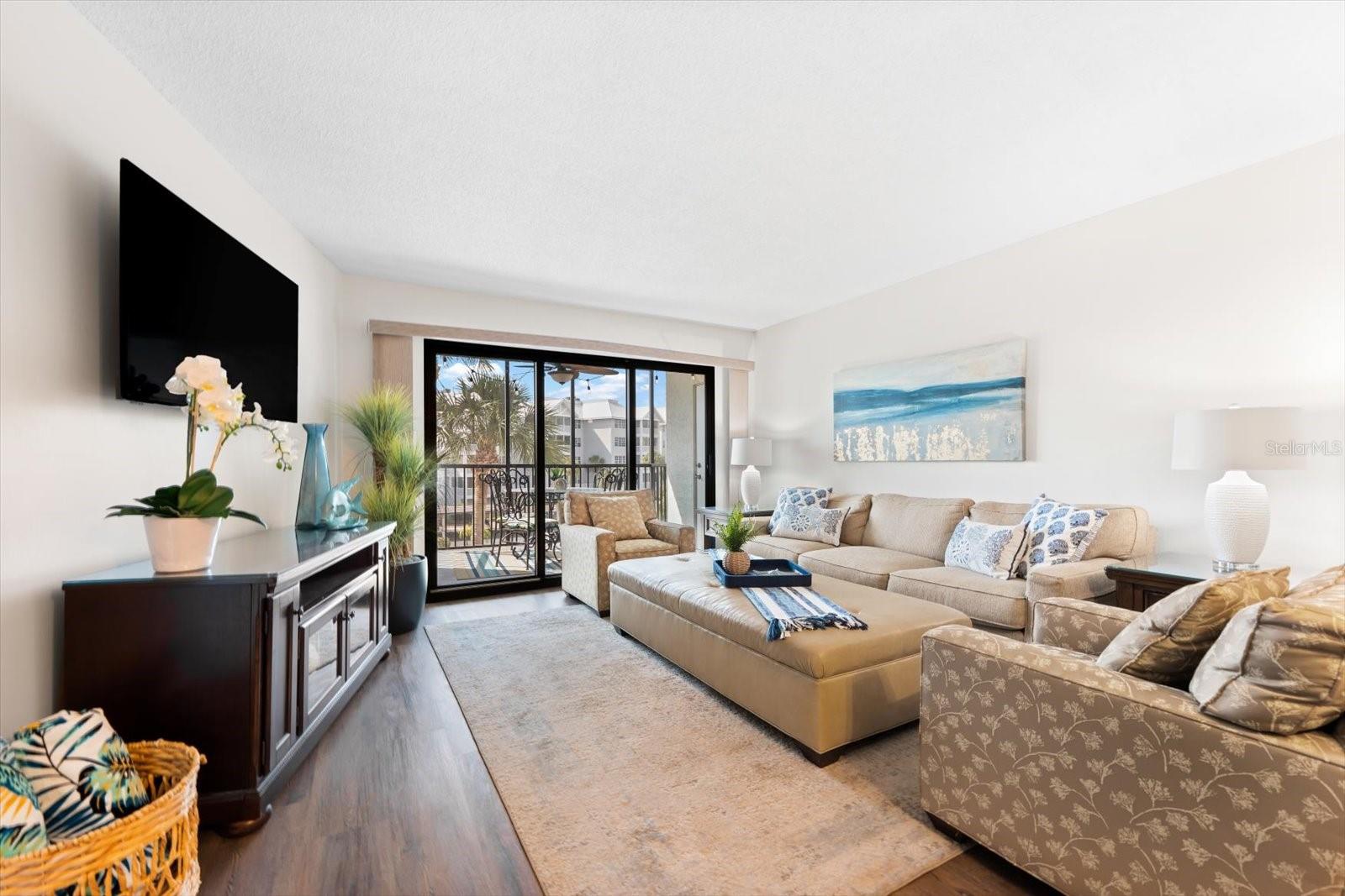 HARBOR TOWERS Y & R - Residential