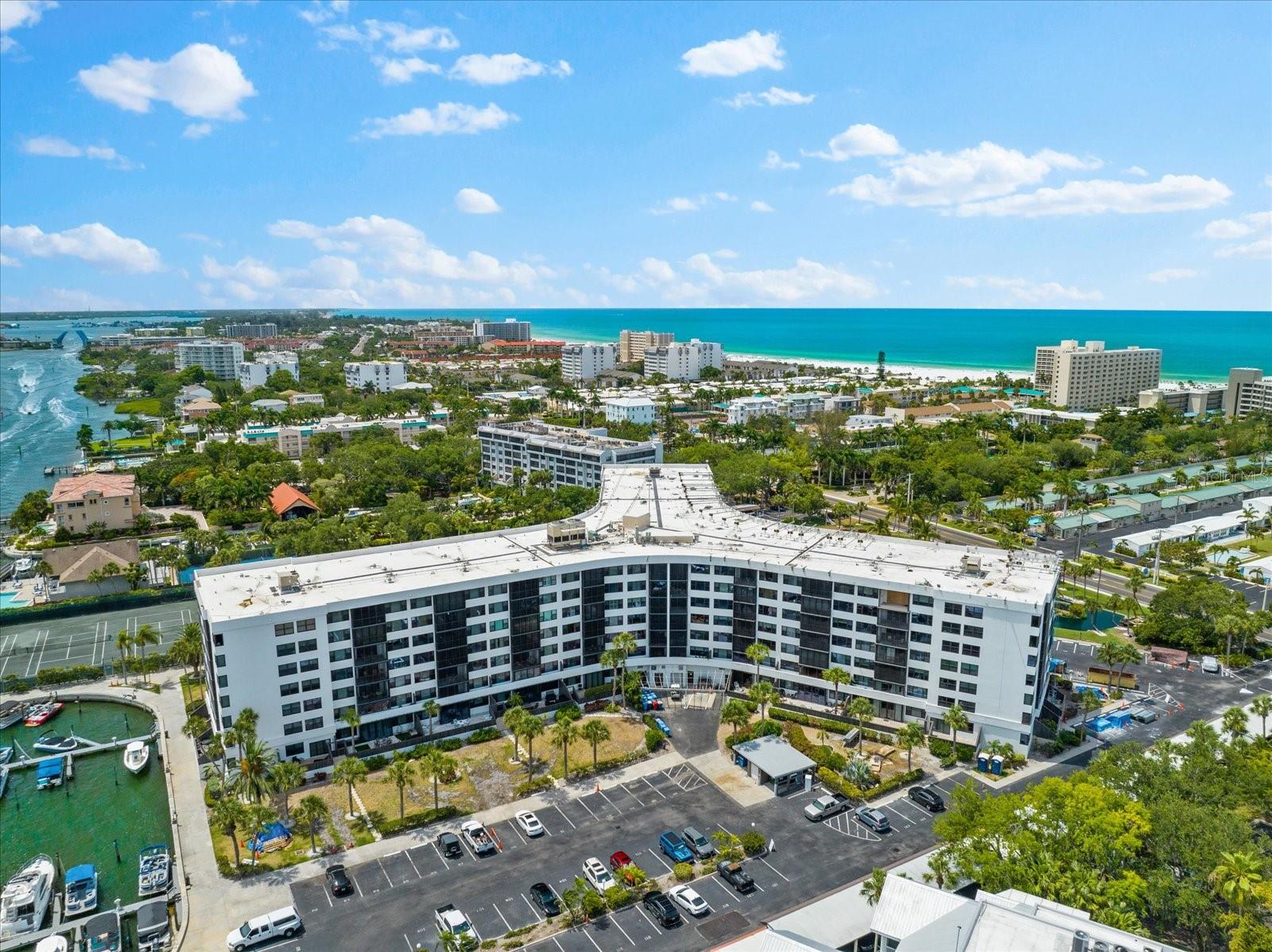 HARBOR TOWERS Y & R - Residential