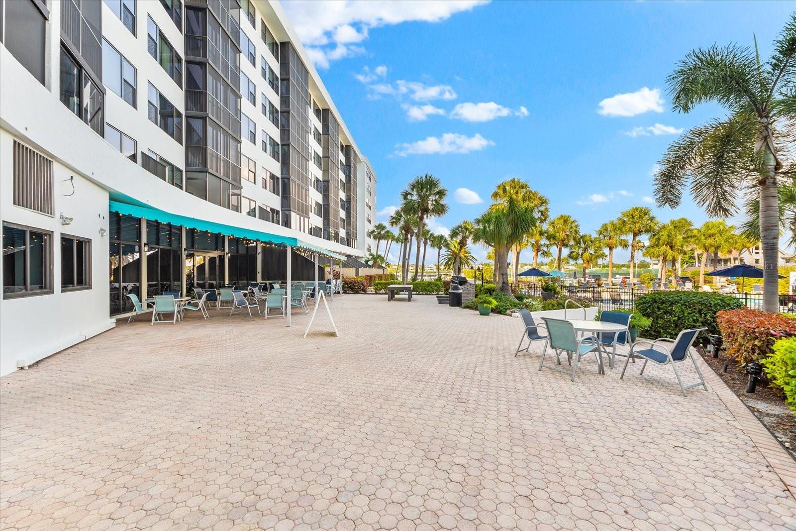 HARBOR TOWERS Y & R - Residential
