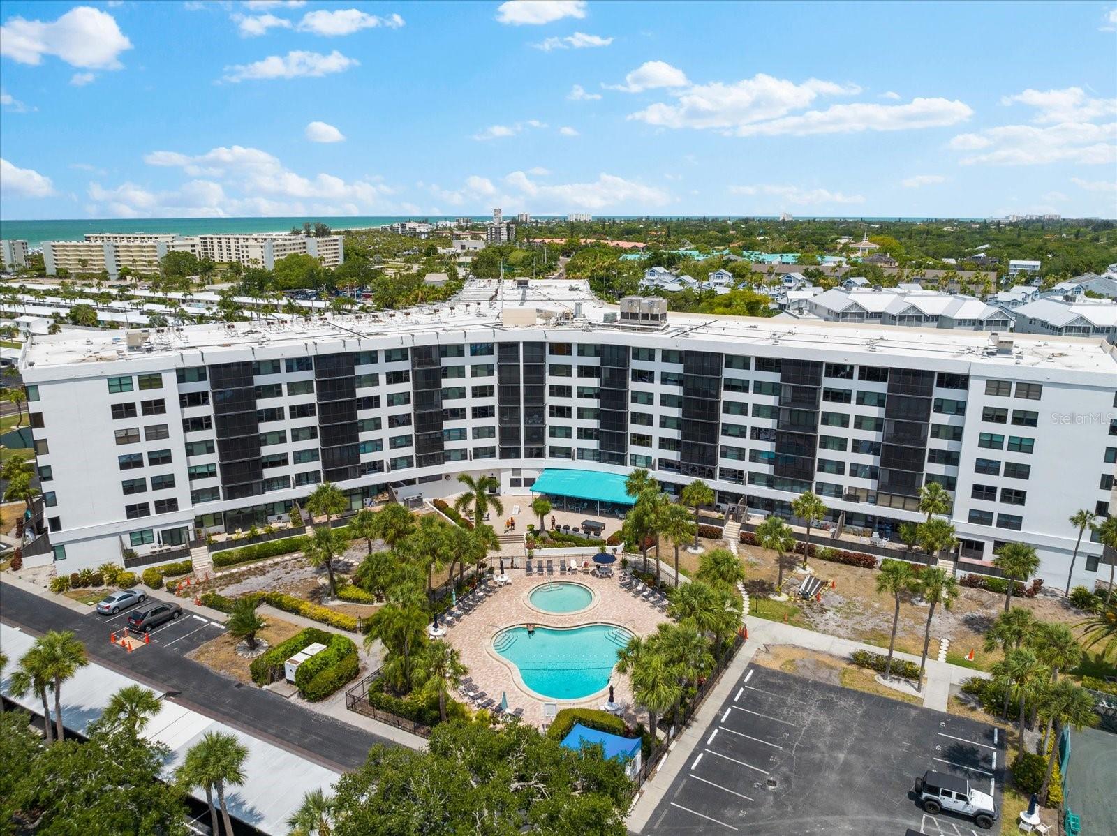 HARBOR TOWERS Y & R - Residential