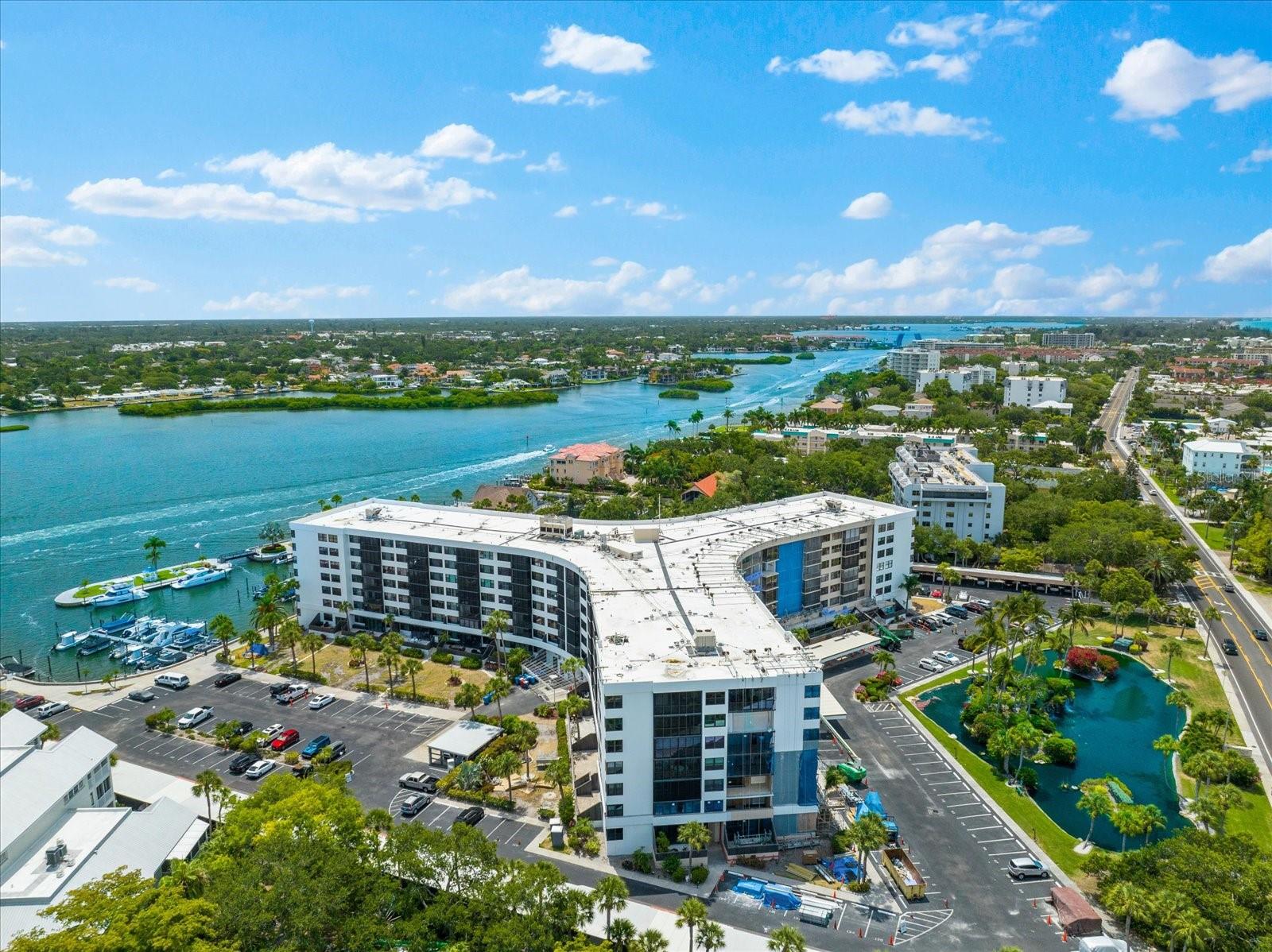 HARBOR TOWERS Y & R - Residential