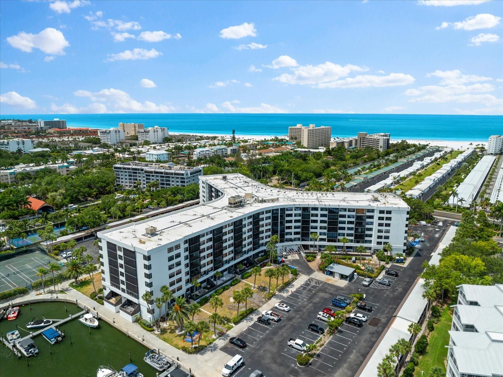HARBOR TOWERS Y & R - Residential
