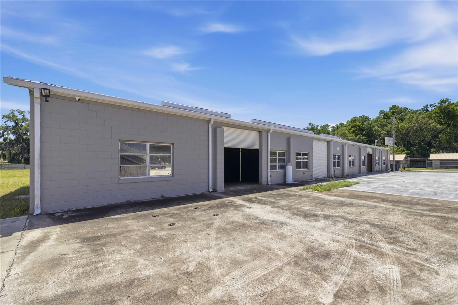 943 NW 17TH AVENUE