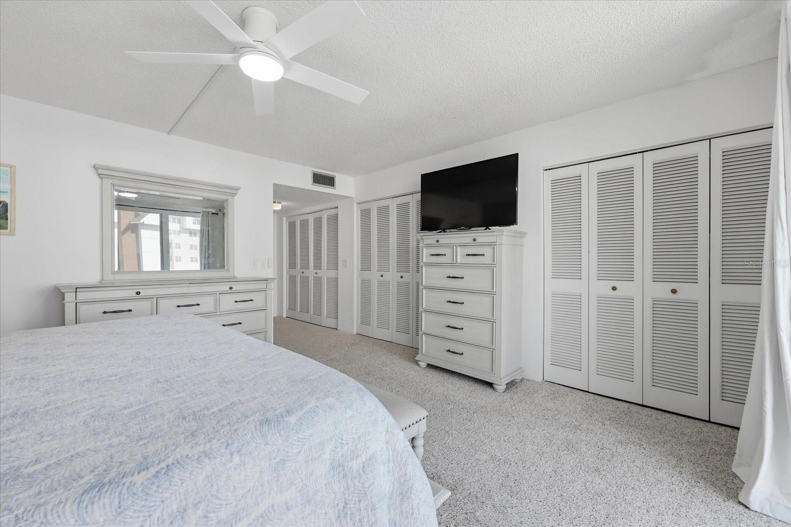 HARBOUR THE CONDO - Residential