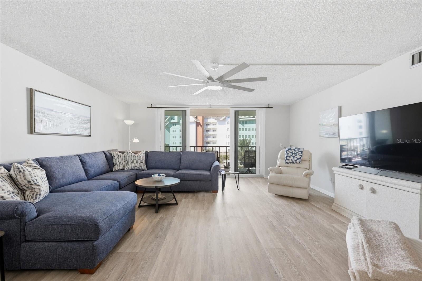 HARBOUR THE CONDO - Residential