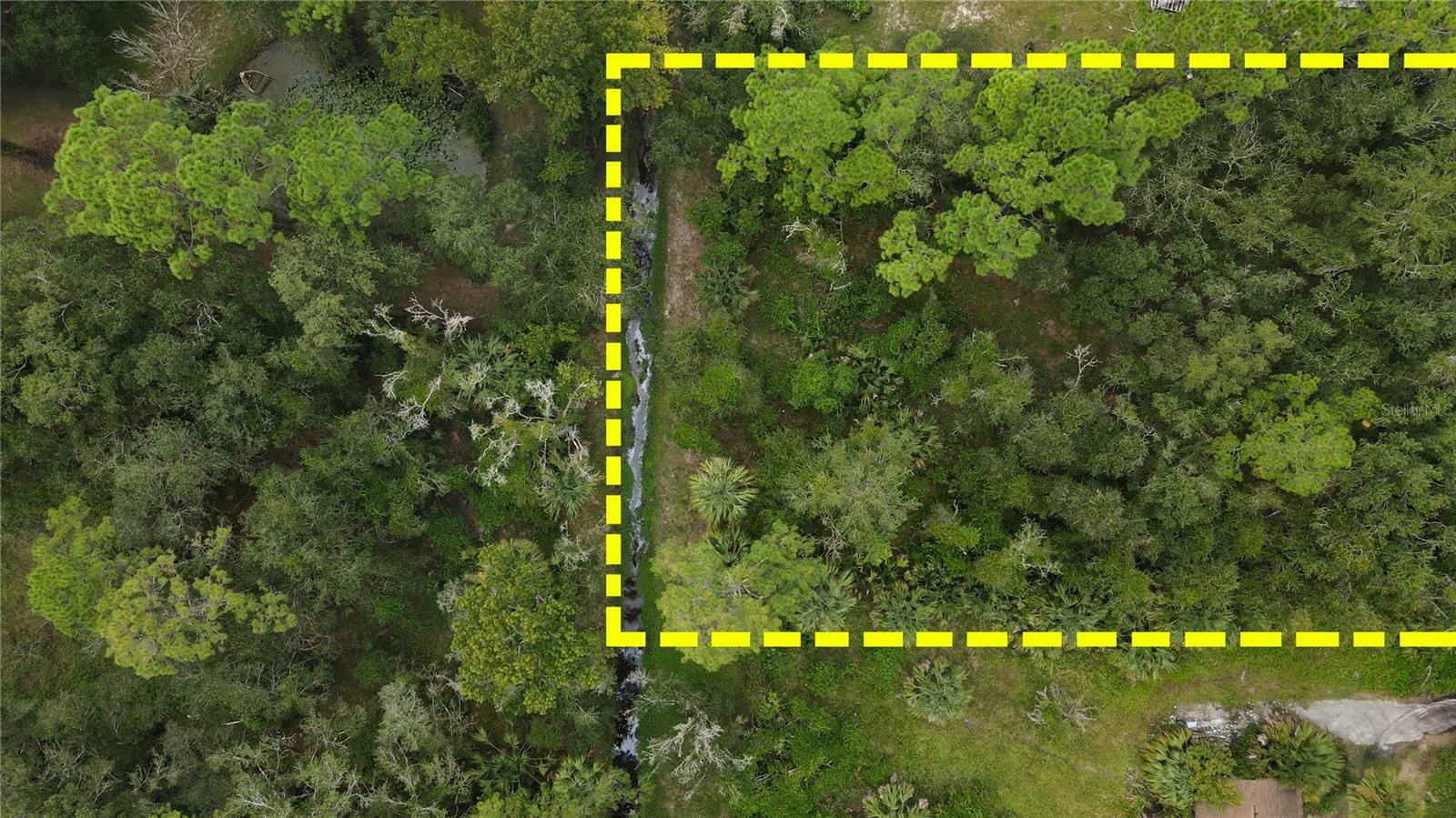 CHRISTMAS PARK 1ST ADD - Land