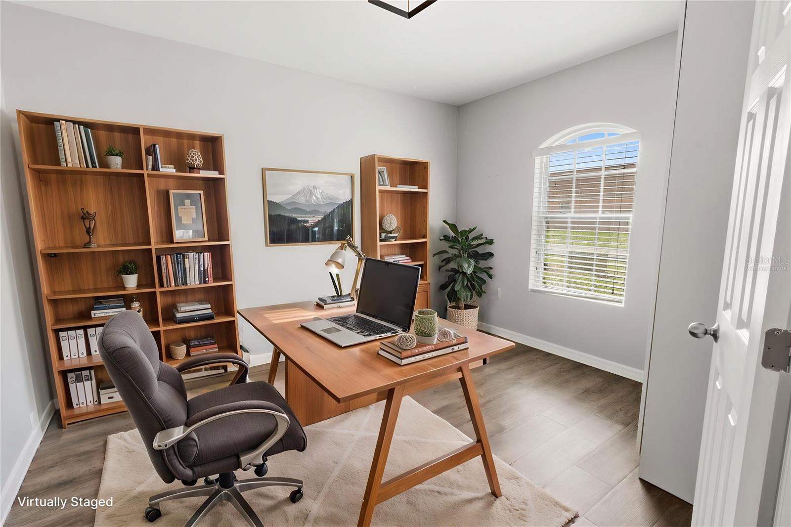 CALABAY AT TOWER LAKE PH 03 - Residential