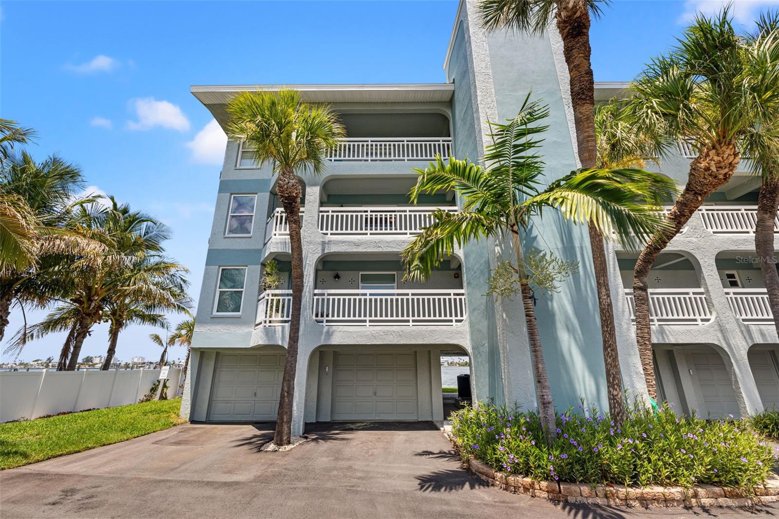 FLAMINGO BAY CLUB CO - Residential