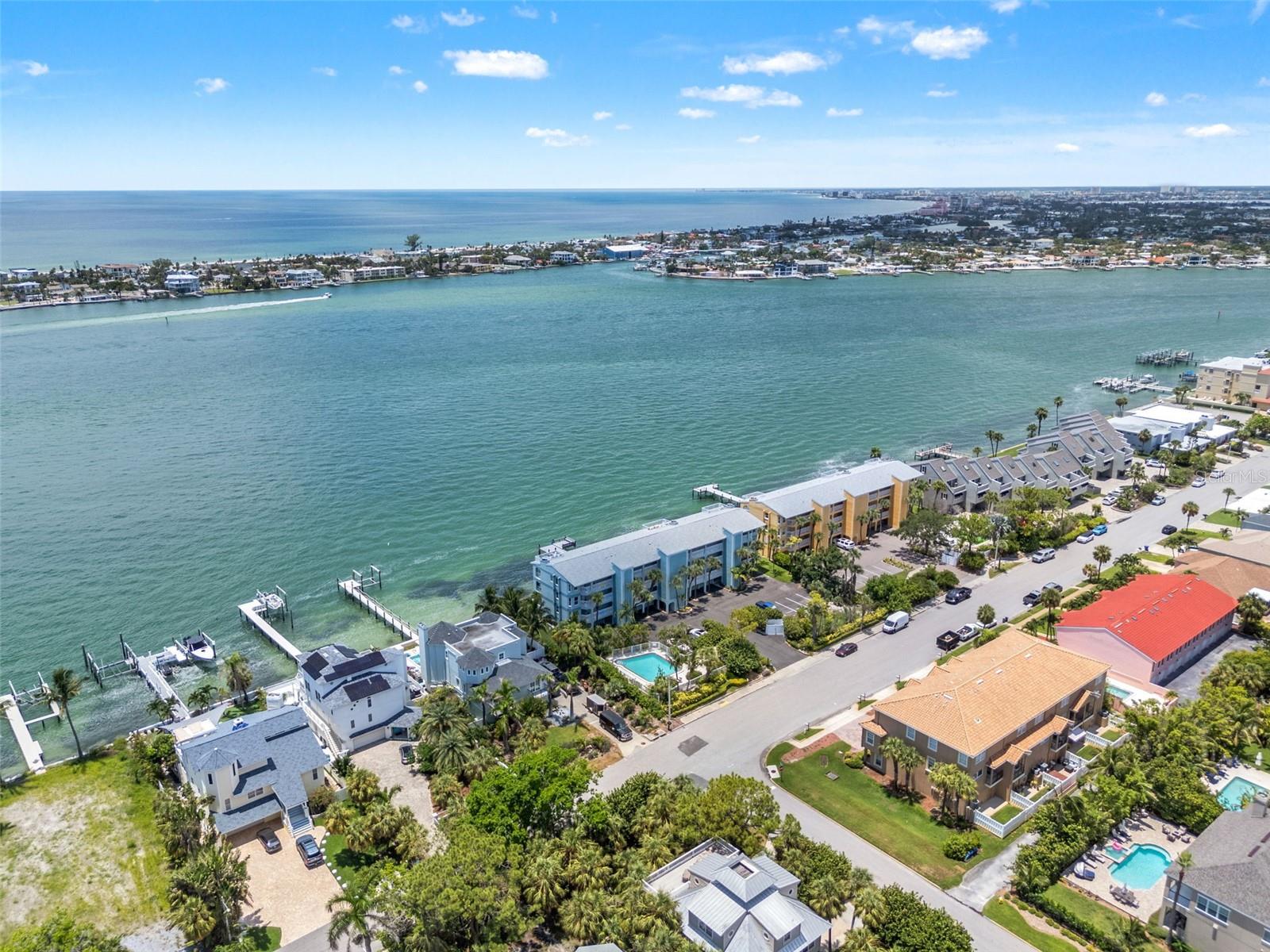FLAMINGO BAY CLUB CO - Residential