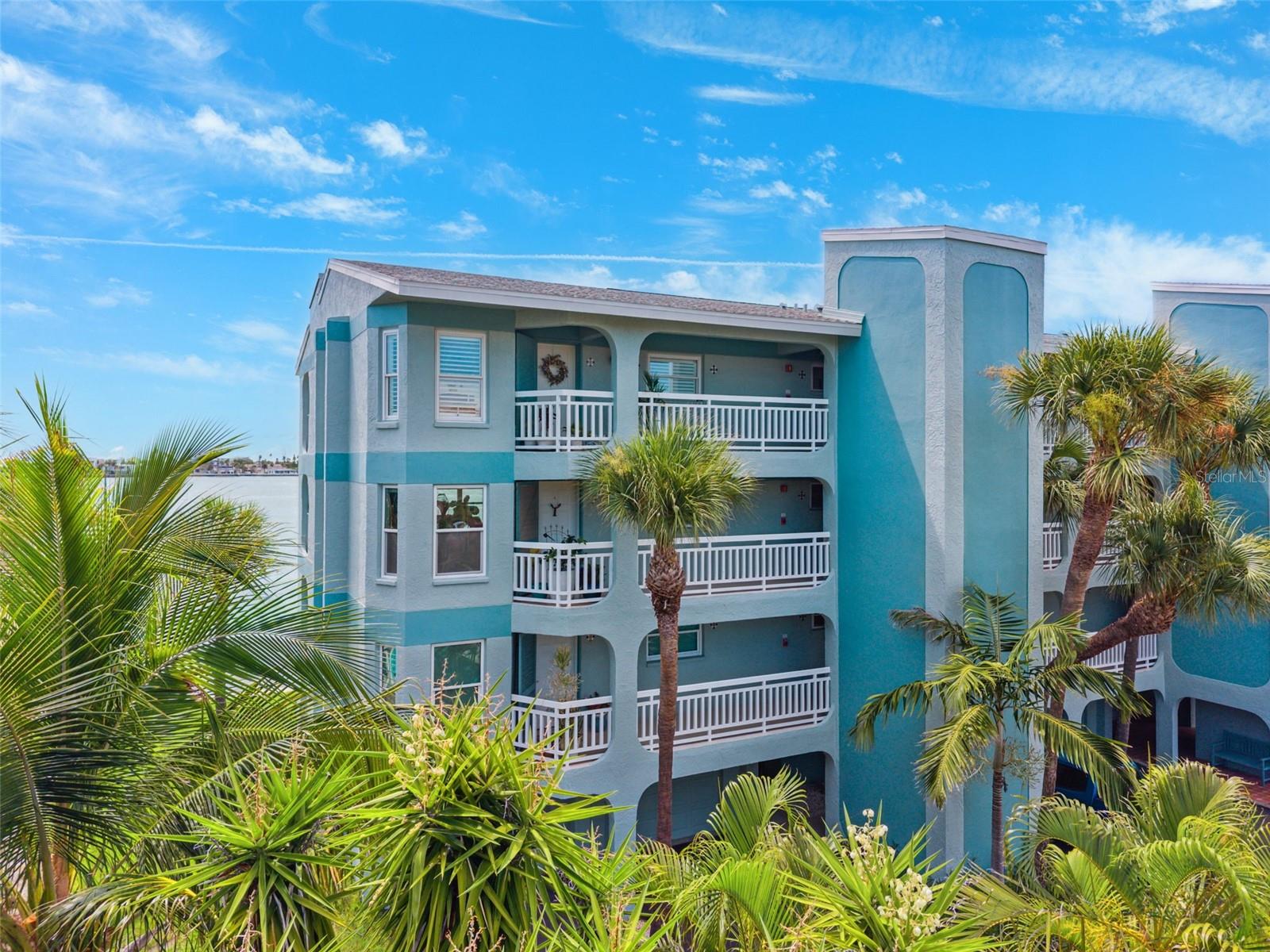 FLAMINGO BAY CLUB CO - Residential
