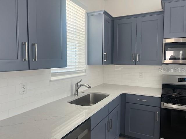 ON TOP OF THE WORLD - Residential Lease