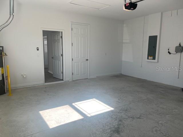 ON TOP OF THE WORLD - Residential Lease