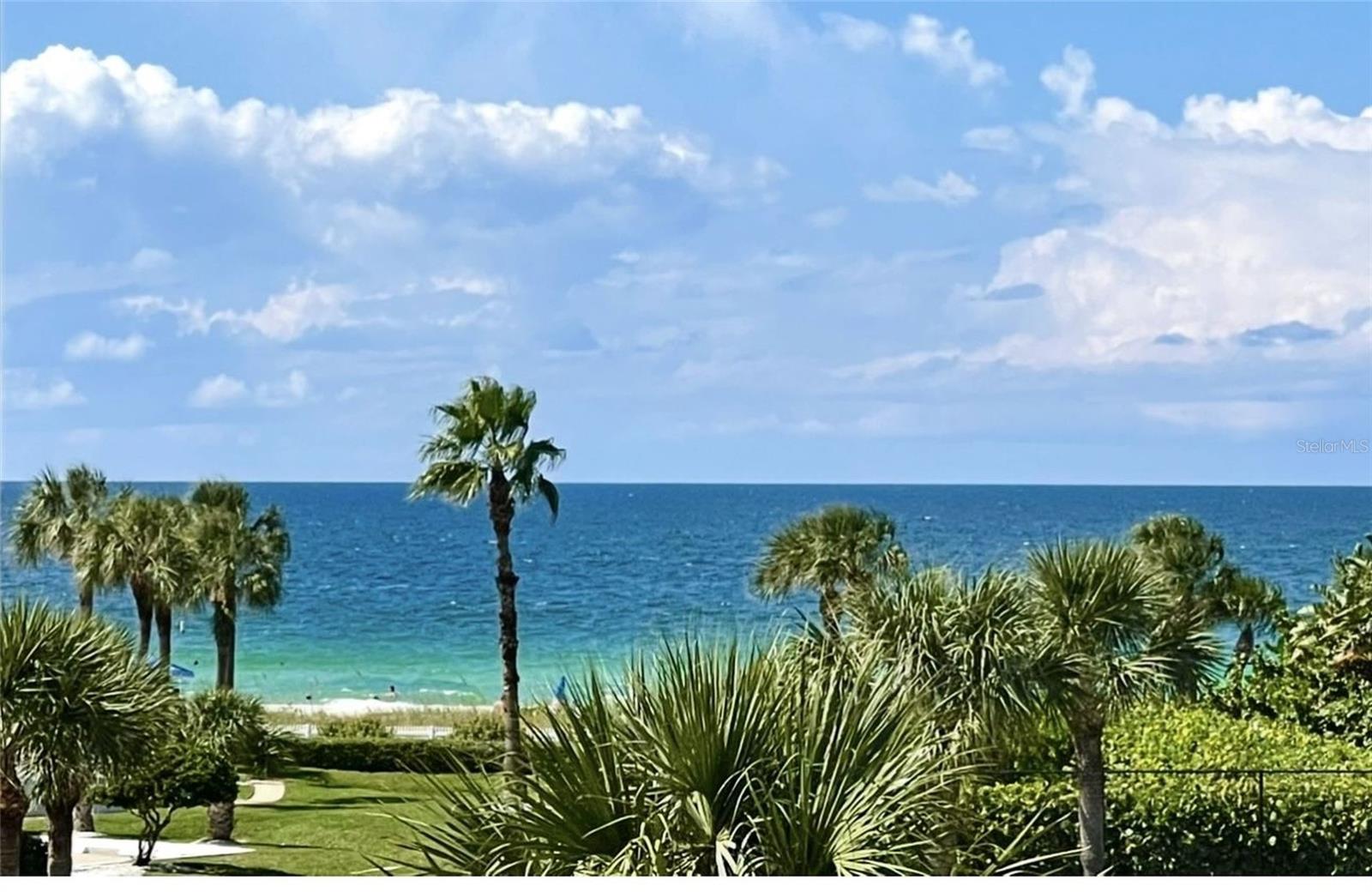 THE HARBOUR CONDO - Residential