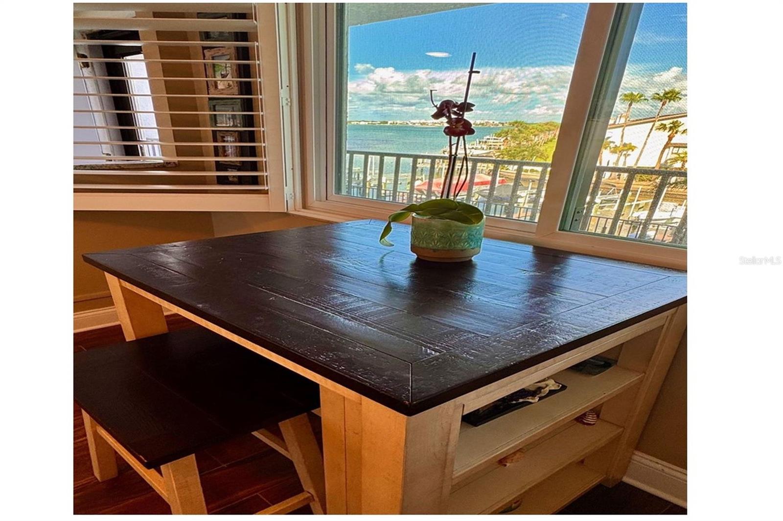 THE HARBOUR CONDO - Residential