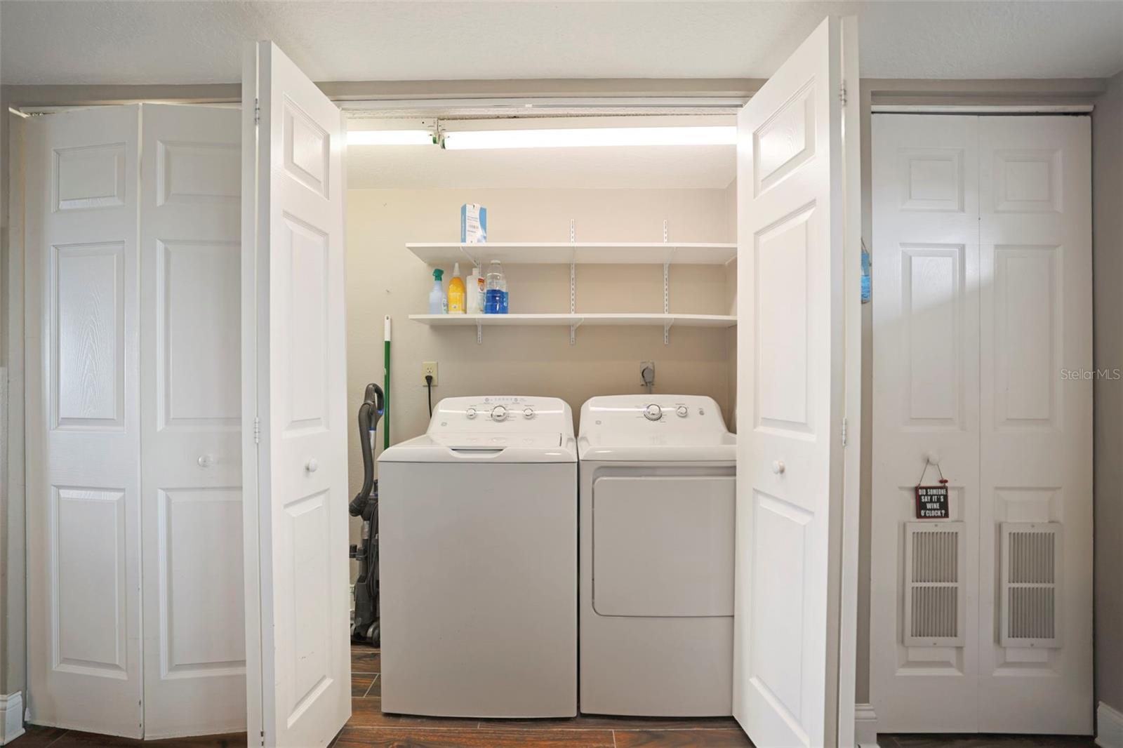 THE HARBOUR CONDO - Residential