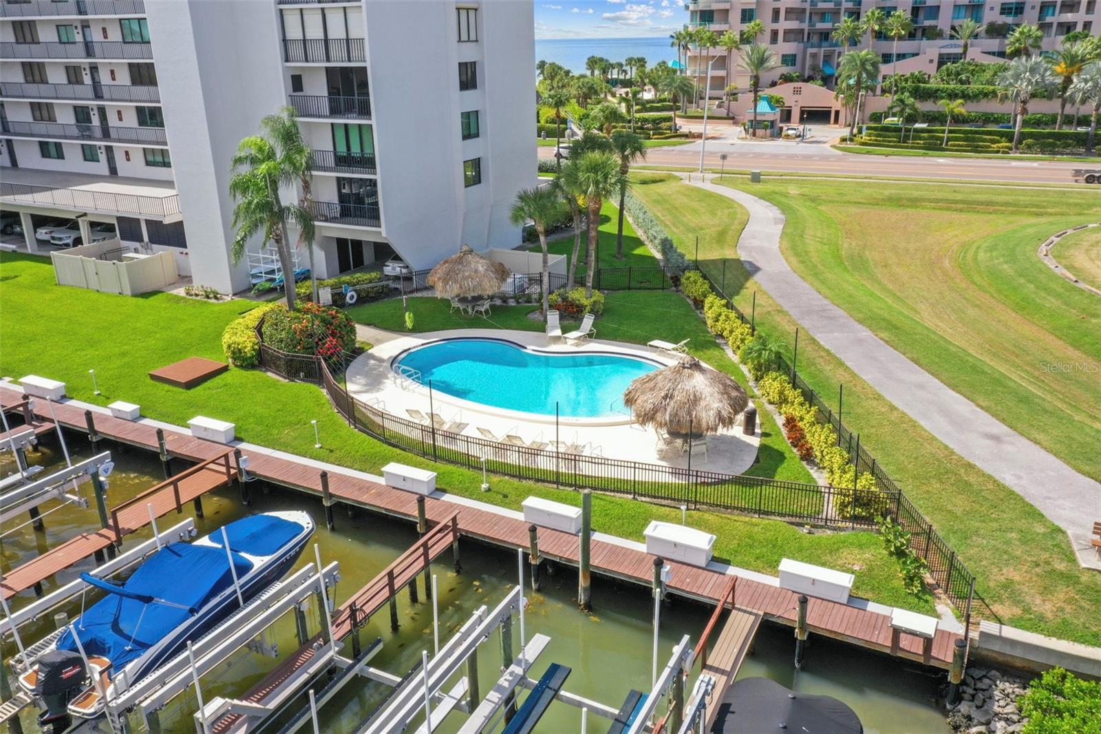 THE HARBOUR CONDO - Residential