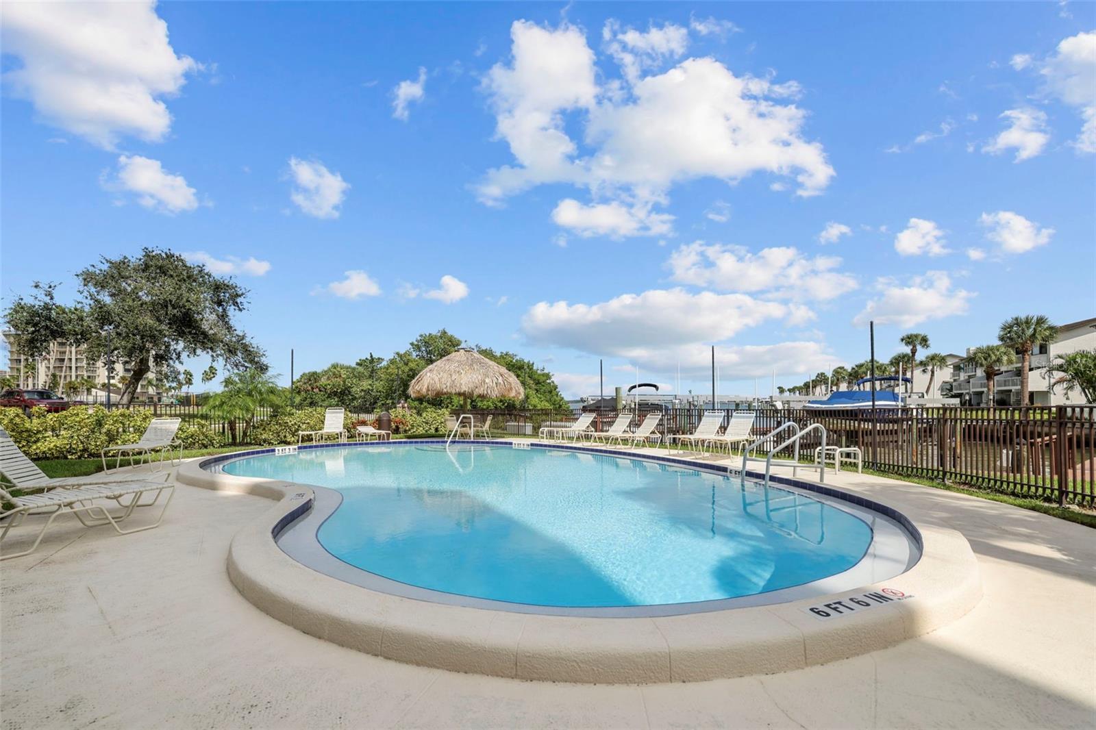 THE HARBOUR CONDO - Residential