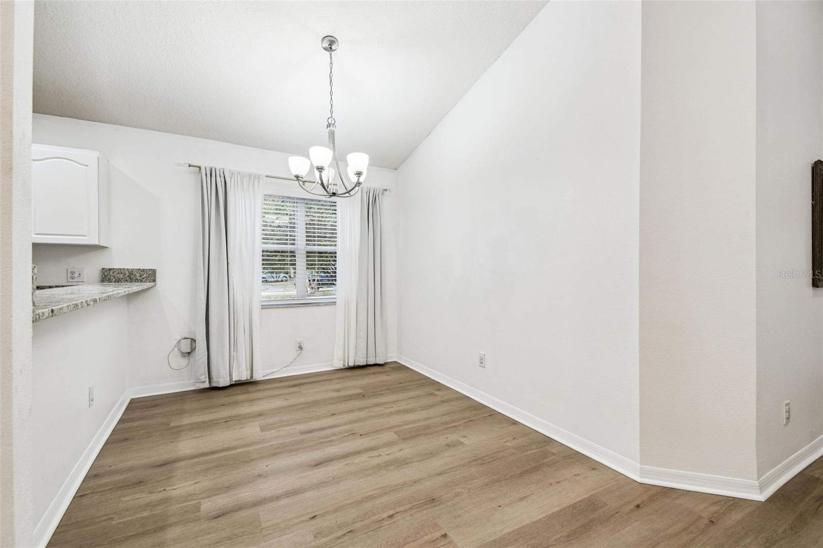 7608 HAMPSHIRE GARDEN PLACE