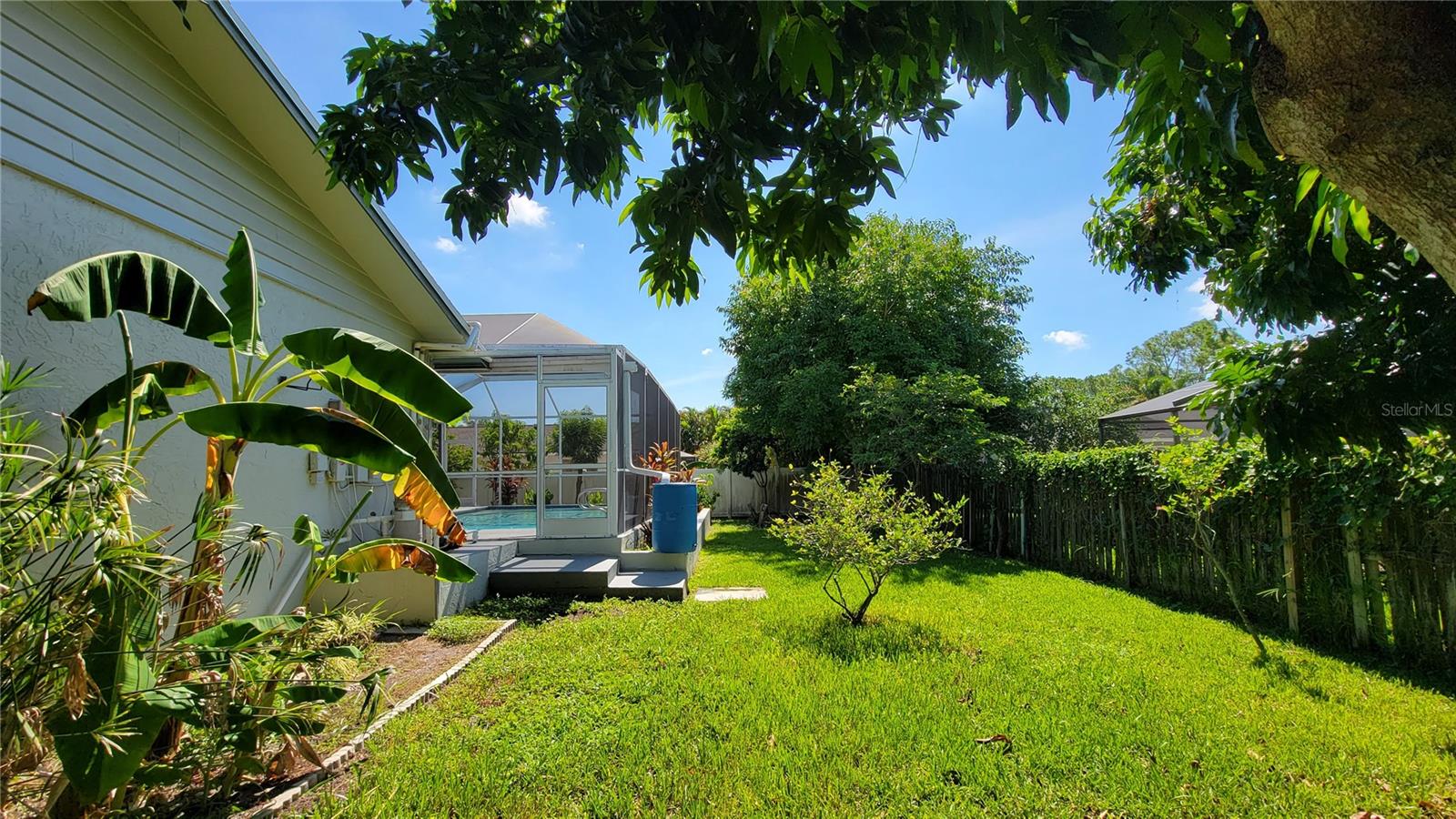 STONEGATE UNIT I PH II - Residential Lease