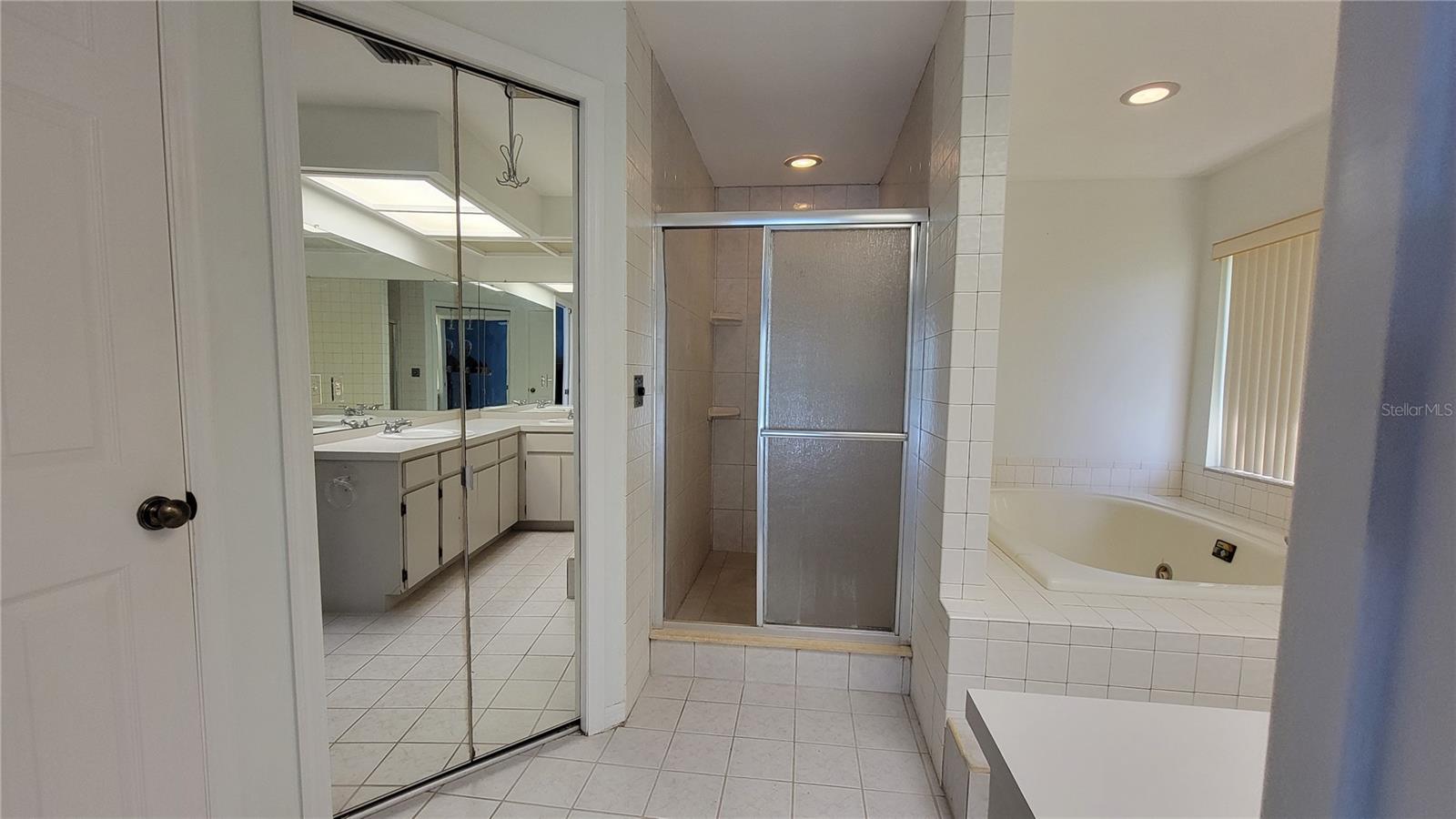 STONEGATE UNIT I PH II - Residential Lease