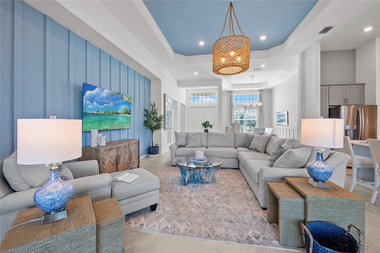 CALUSA COUNTRY CLUB - Residential