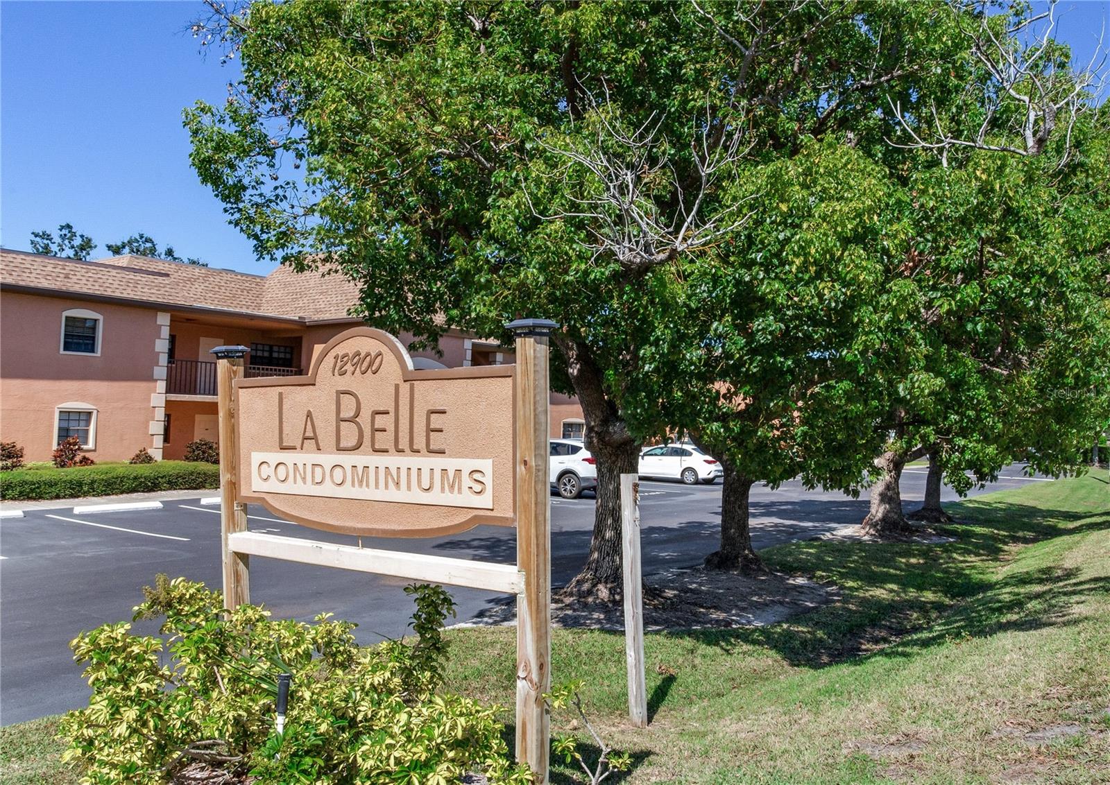 LABELLE CONDO - Residential