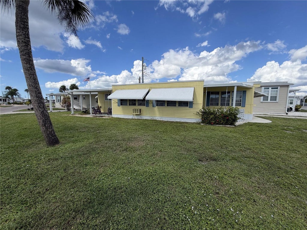 Photo of 802 Turf St, Venice, FL 34285 (MLS # N6146208)