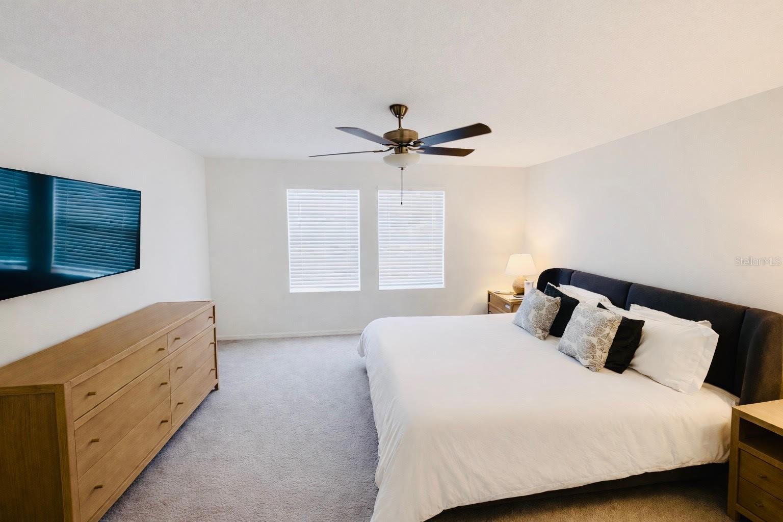 PALM RIVER TWNHMS PH 2 - Residential Lease