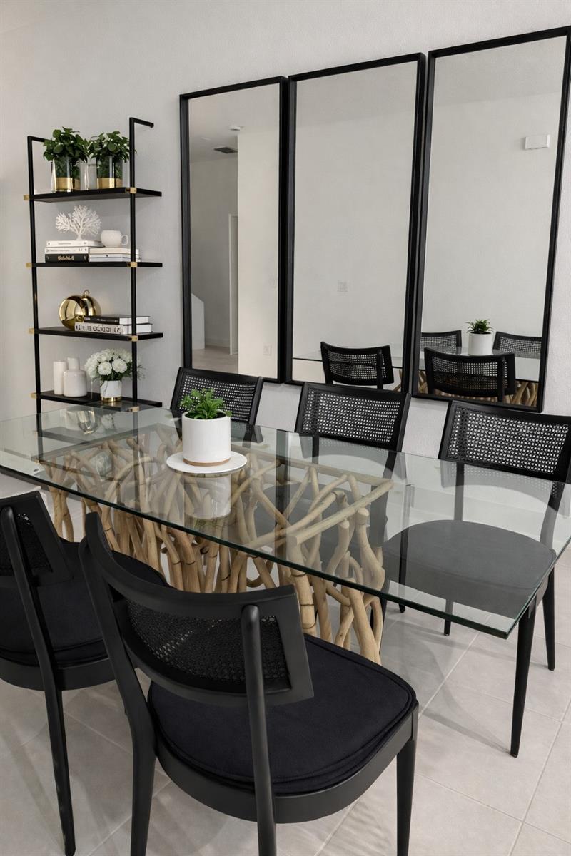 PALM RIVER TWNHMS PH 2 - Residential Lease