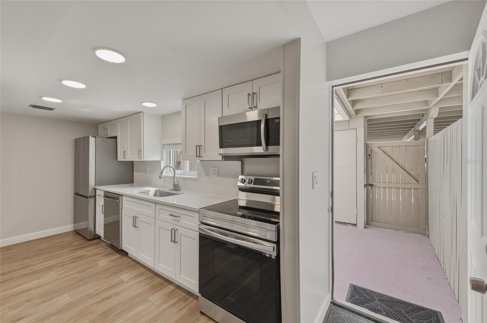 MEADOWOOD CONDO VILLAGE - Residential