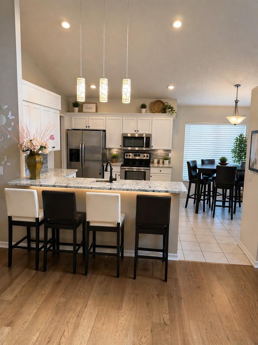 HILLCREST HOME LAKE DAVENPORT 01 - Residential