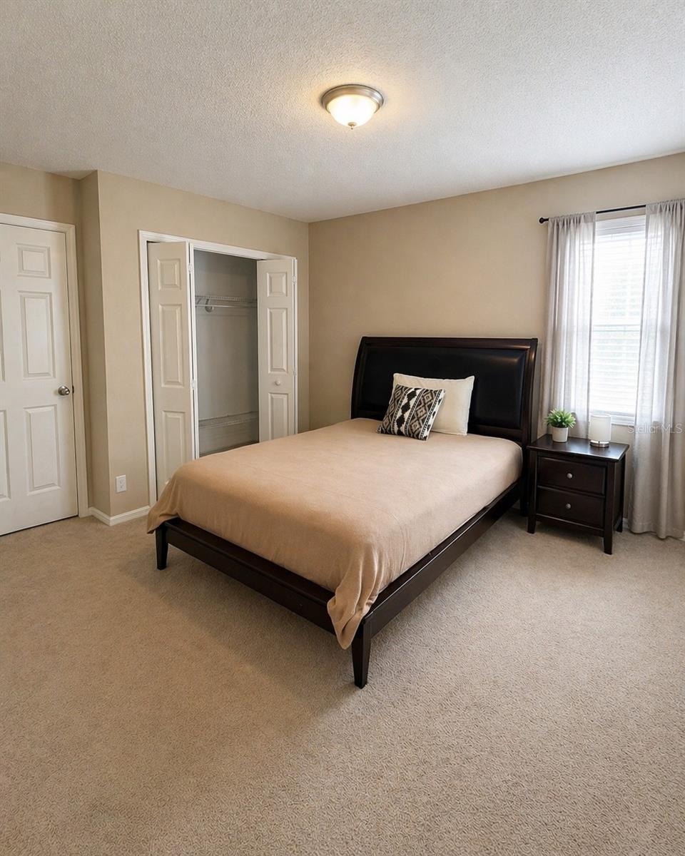 HILLCREST HOME LAKE DAVENPORT 01 - Residential