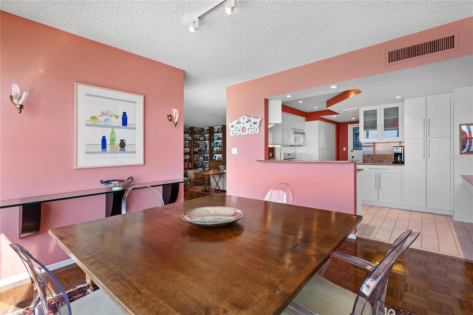 LONGBOAT KEY TOWERS - Residential Lease