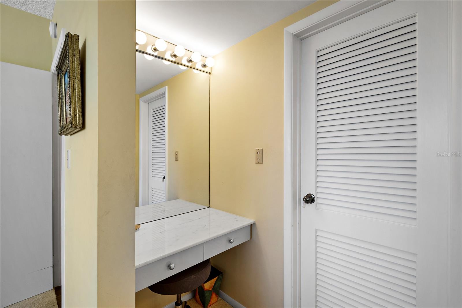 LONGBOAT KEY TOWERS - Residential Lease