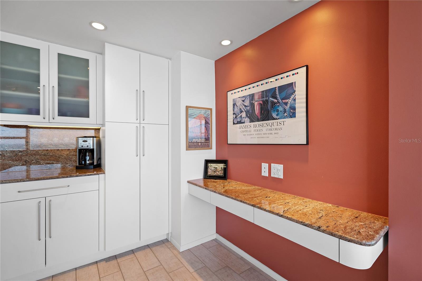 LONGBOAT KEY TOWERS - Residential Lease