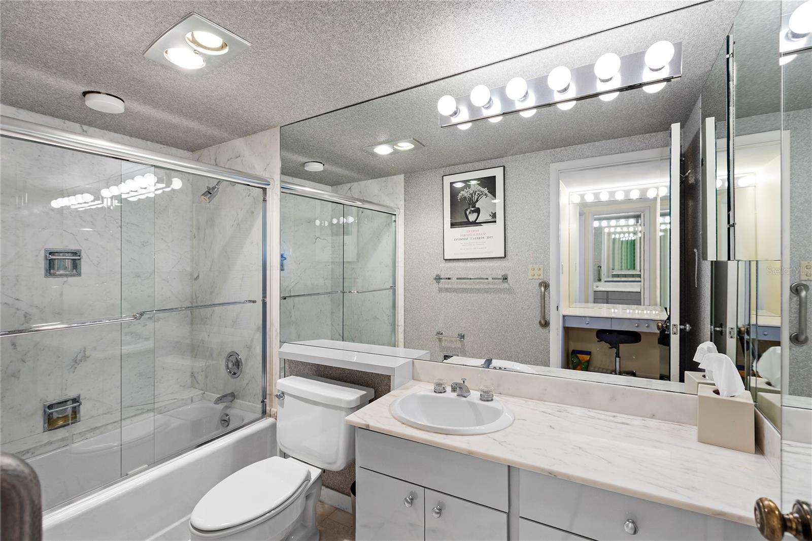 LONGBOAT KEY TOWERS - Residential Lease