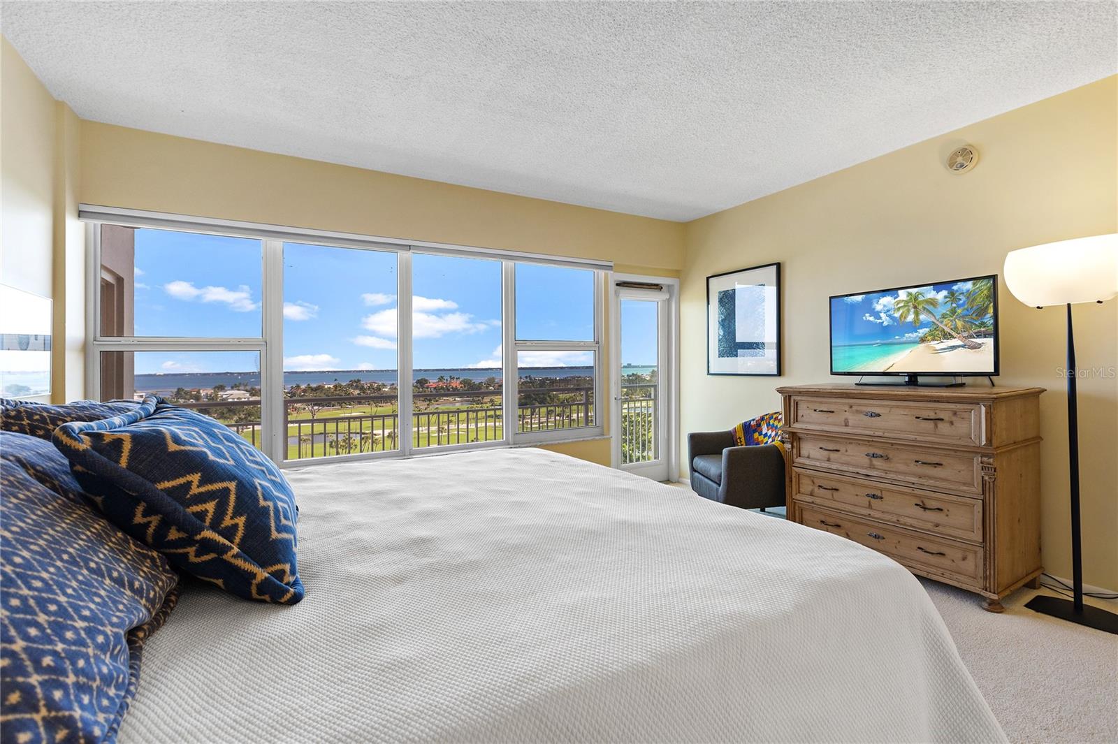 LONGBOAT KEY TOWERS - Residential Lease