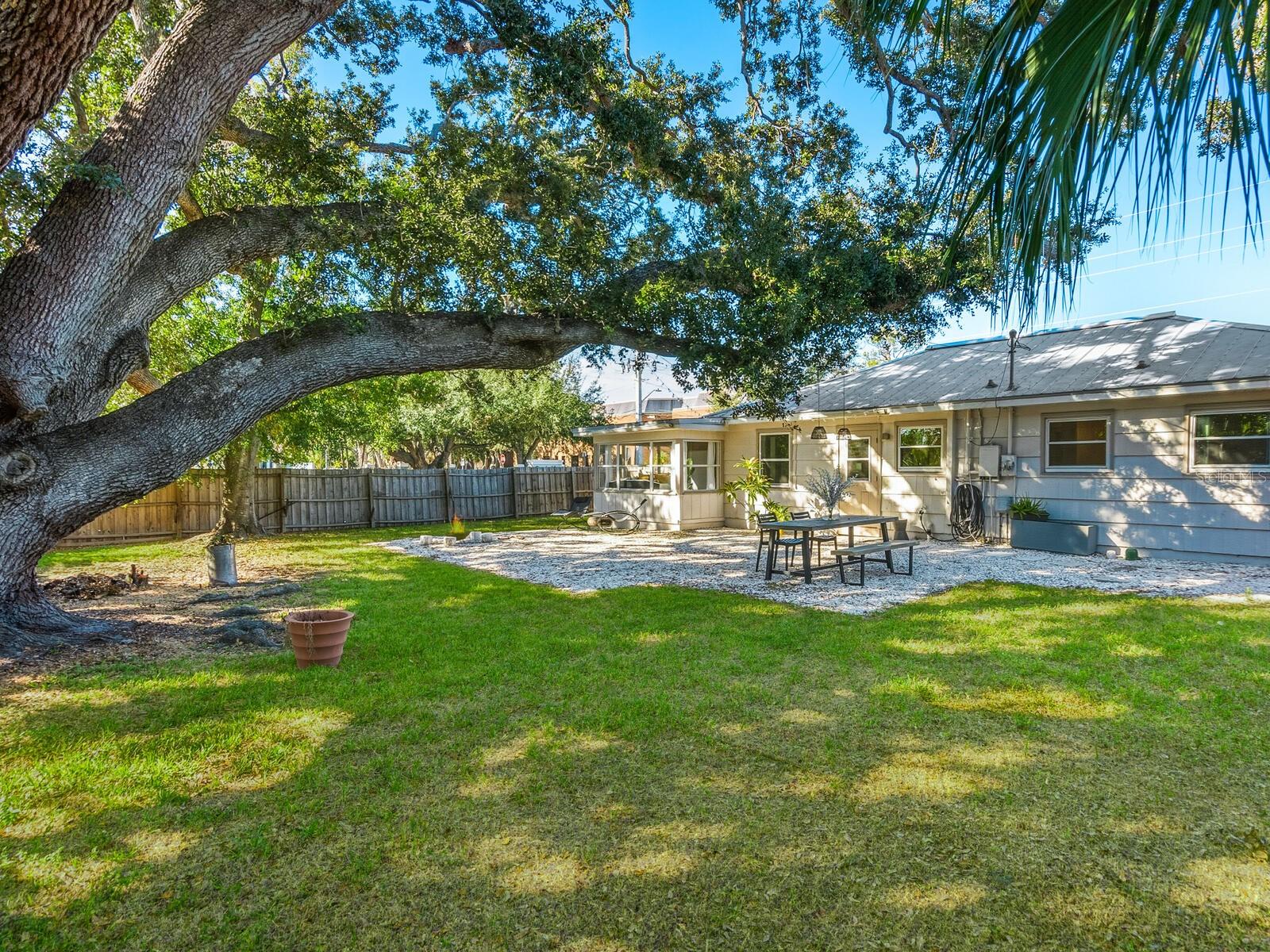 GLENWOOD PARK - Residential