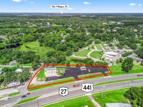 Tiny photo for 301 Beam Street, Fruitland Park, FL 34731 (MLS # G5098666)