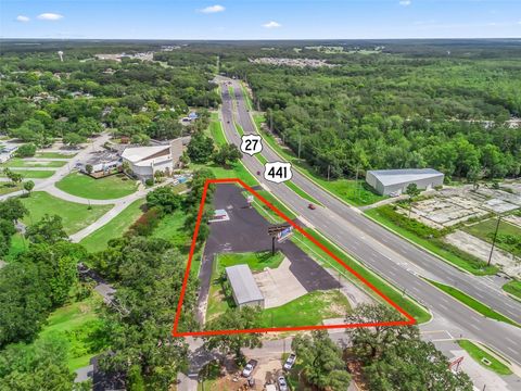 Tiny photo for 301 Beam Street, Fruitland Park, FL 34731 (MLS # G5098666)