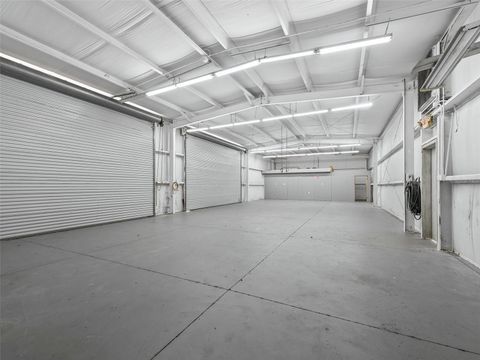 Tiny photo for 301 Beam Street, Fruitland Park, FL 34731 (MLS # G5098666)