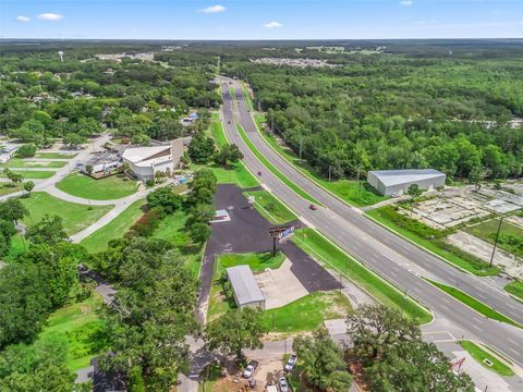 Tiny photo for 301 Beam Street, Fruitland Park, FL 34731 (MLS # G5098666)