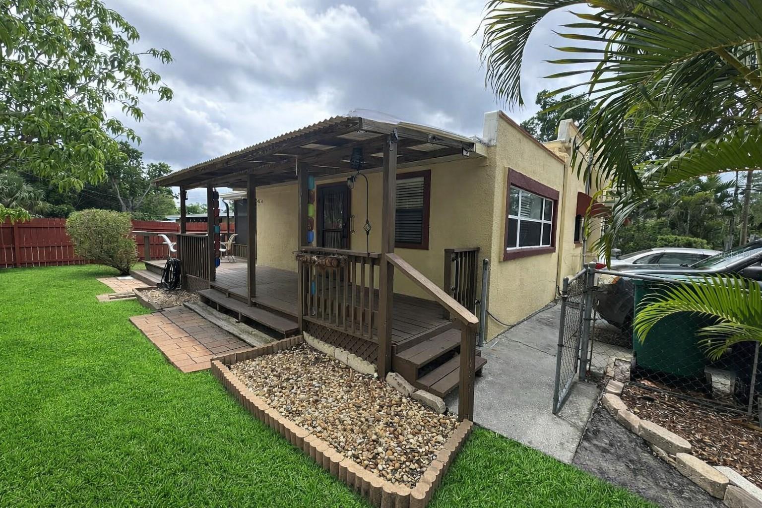 2628 10TH STREET W